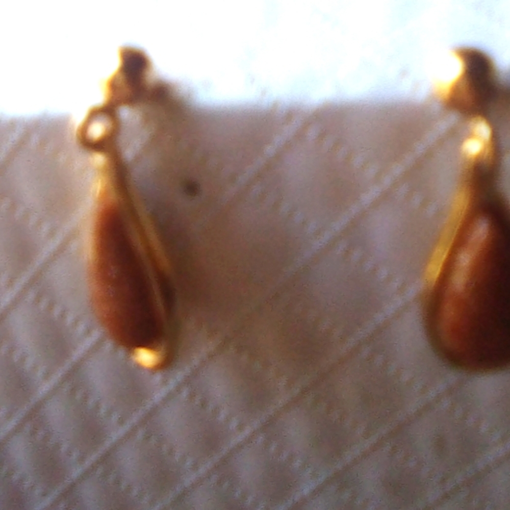 Coral gold drop earrings